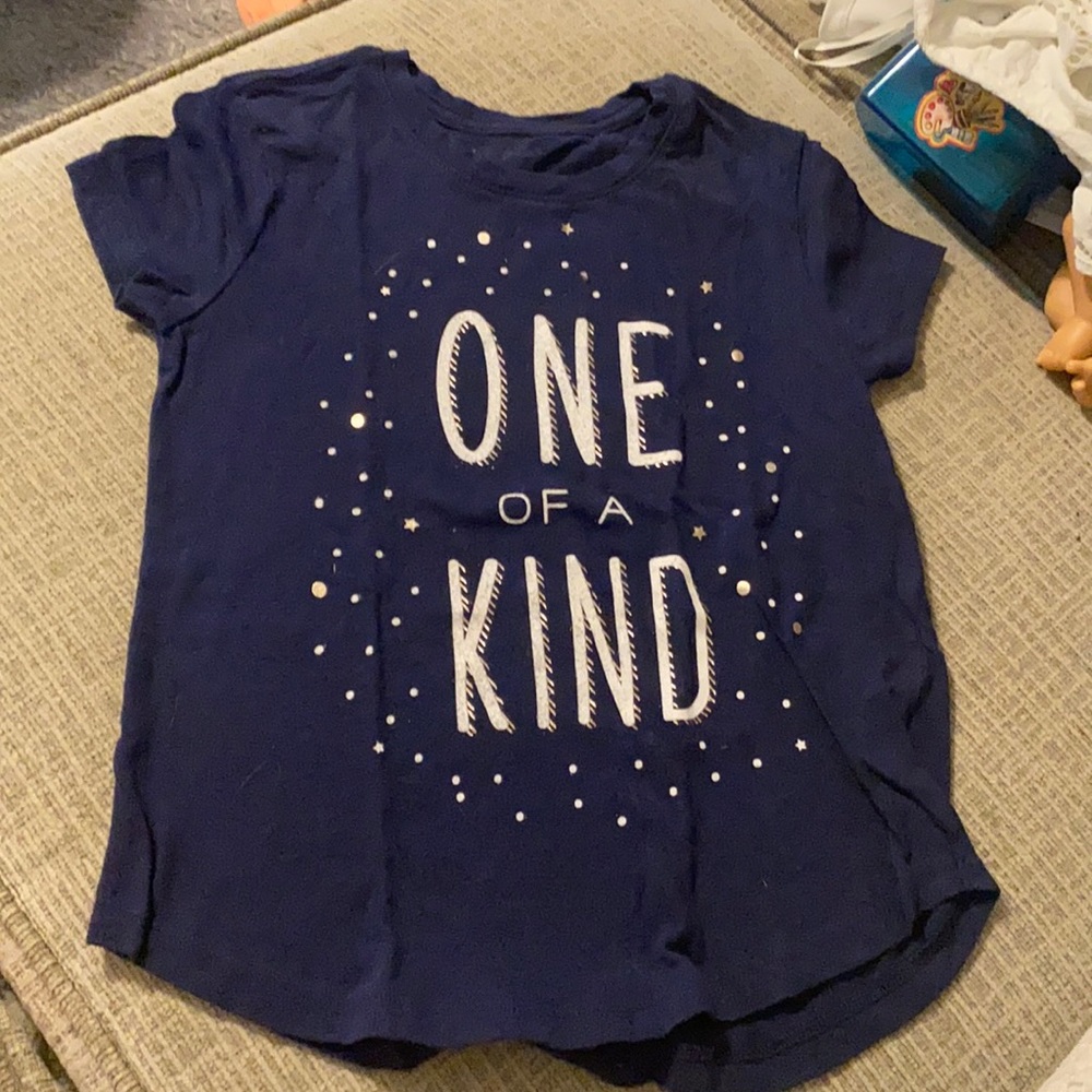old navy size 6 navy blue tee